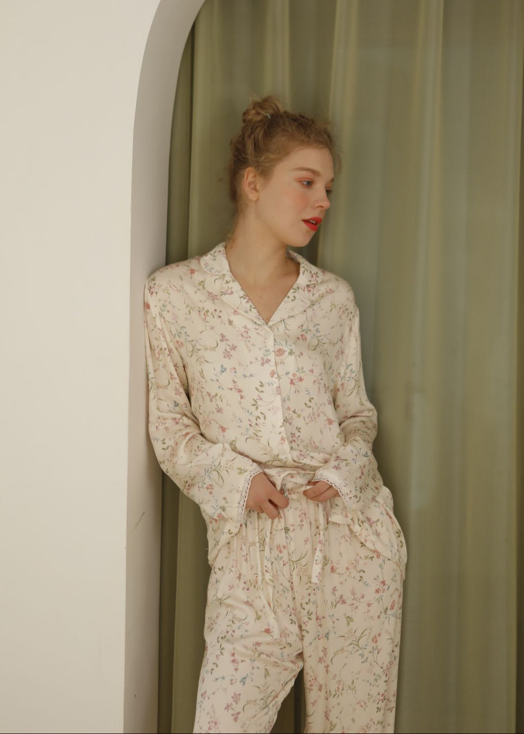 Bộ Pyjama Mặc Nhà Soft Beige Floral