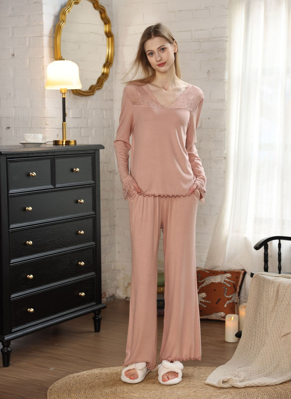 Bộ Mặc Nhà Claire Lounge Set