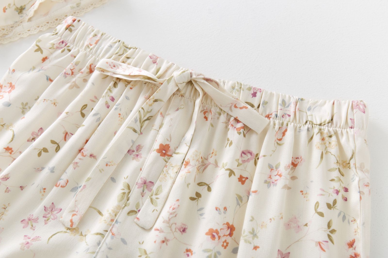 Bộ Pyjama Mặc Nhà Soft Beige Floral
